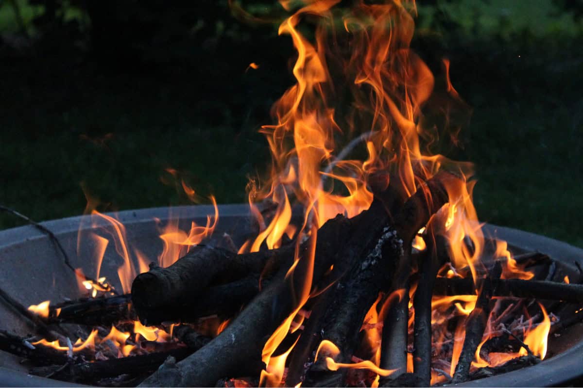 Image of a simple but moder fire pit in action.